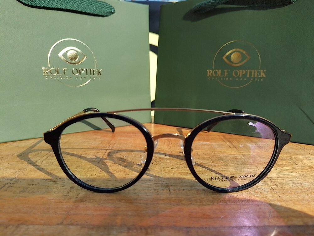 RIVER WOODS RW2062