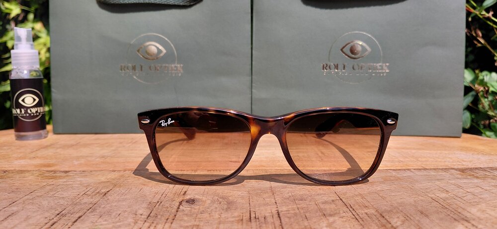 Ray-Ban RB2132 New Wayfarer 710/51 