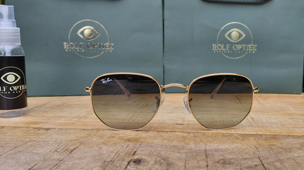 Ray-Ban RB3548 001/BH &ndash; Tijdloos Design met een Moderne Twist