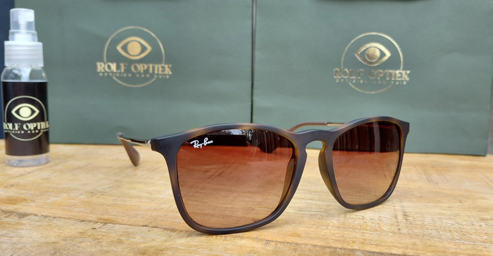 Ray-Ban RB 4187 Chris 856/13 &ndash; Tijdloos, Lichtgewicht en Comfortabel