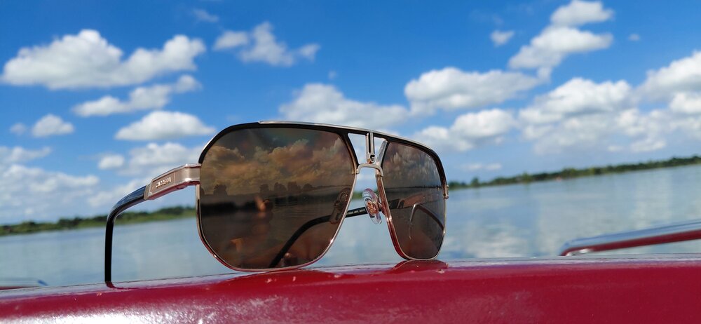 Carrera 1062/S Black Gold &ndash; Stoer, stijlvol en compromisloos