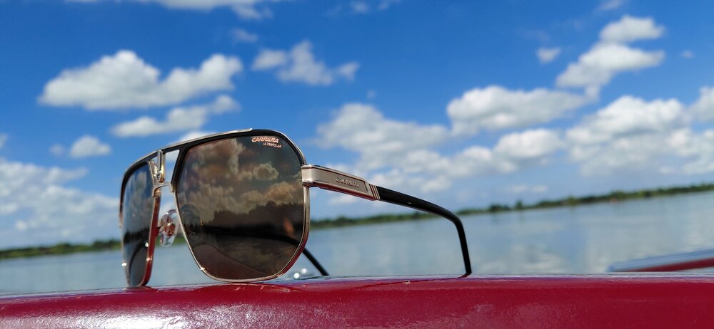 Carrera 1062/S Black Gold &ndash; Stoer, stijlvol en compromisloos