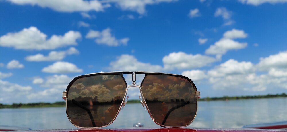 Carrera 1062/S Black Gold &ndash; Stoer, stijlvol en compromisloos