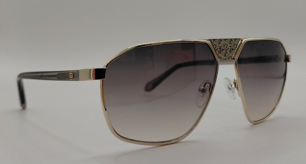 GUESS GU00086 32P &ndash; Stijlvolle Aviator Zonnebril