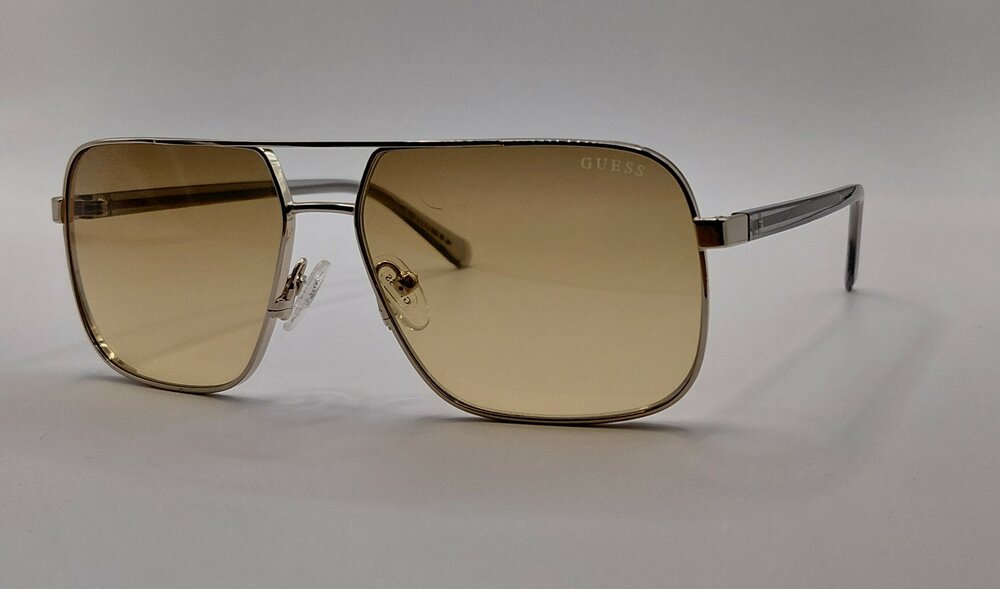 Guess GU00119 32F Zonnebril &ndash; Stijlvol &amp; Tijdloos