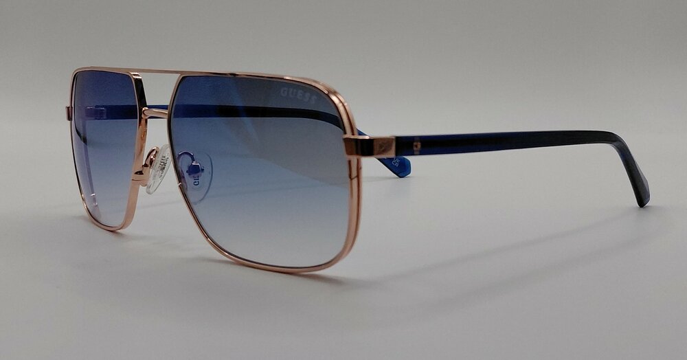 Guess GU00119 28X Zonnebril &ndash; Tijdloze Pilotenstijl