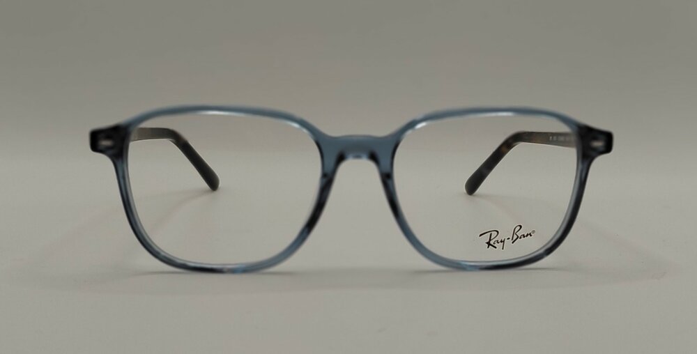 Ray-Ban RB 5393 Leonard 8228 &ndash; Modern &amp; stijlvol in transparant blauw