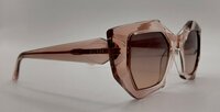 Guess GU7897 47F &ndash; Tijdloos met een trendy twist