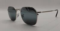 Ray-Ban RB 3694 Jim 9242/G6 &ndash; Tijdloos Design in Zilver met Chromance Technologie