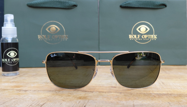 Ray-Ban RB 3755 001/31 &ndash; Klassiek &amp; Modern in E&eacute;n Tijdloos Design