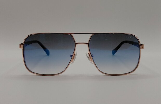 Guess GU00119 28X Zonnebril &ndash; Tijdloze Pilotenstijl